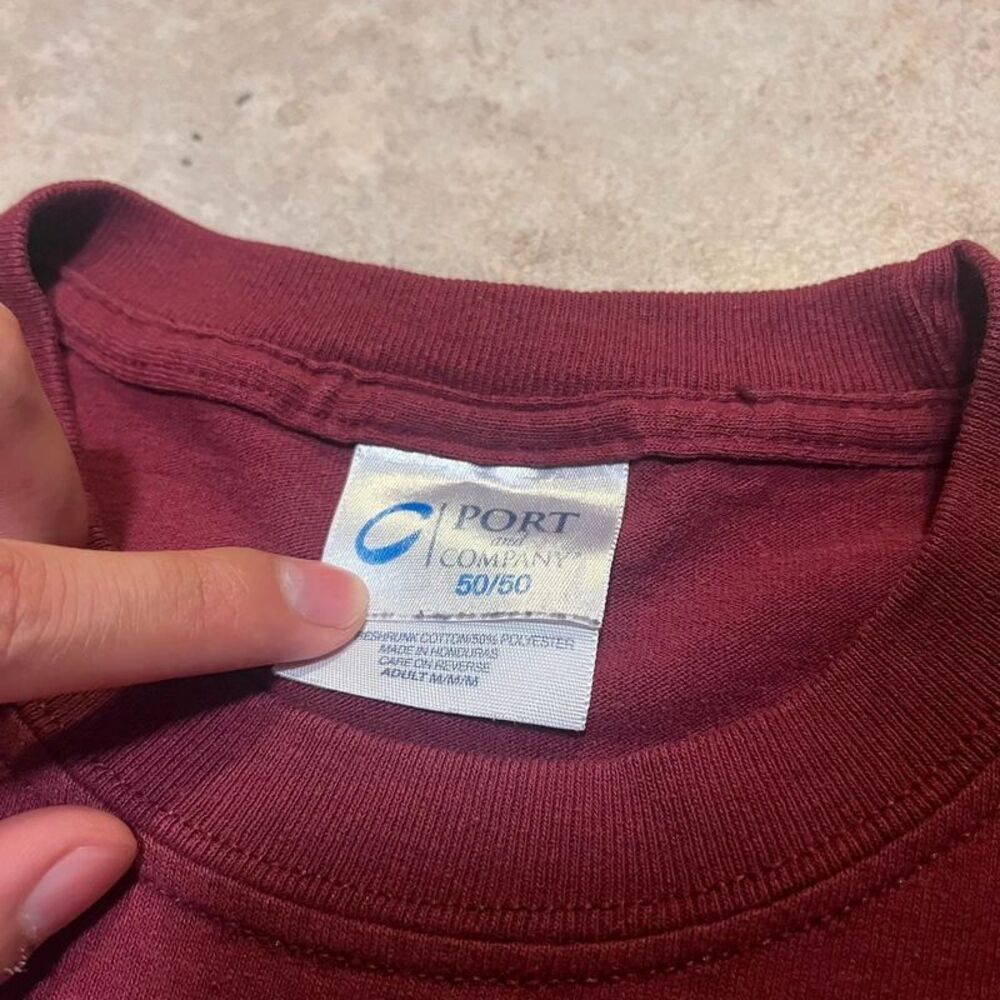 Trinity Football Graphic T-Shirt Maroon Maroon School Sportswear Tee size M - Picture 2 of 3